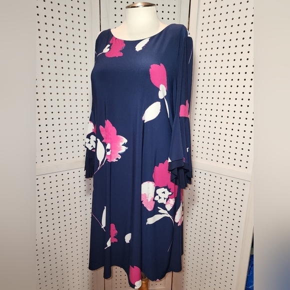 Lauren Ralph Lauren Dresses & Skirts - Lauren Ralph Lauren Navy Blue Floral Printed A-Line 3/4 Bell Sleeves 8